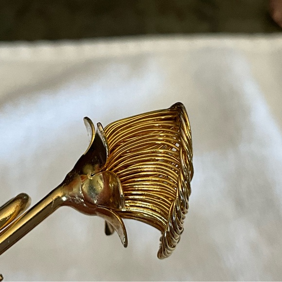 Kramer of New York Trumpet Coronet Brooch Pin Faux Pearl & Prong Set Stones - Picture 11 of 13